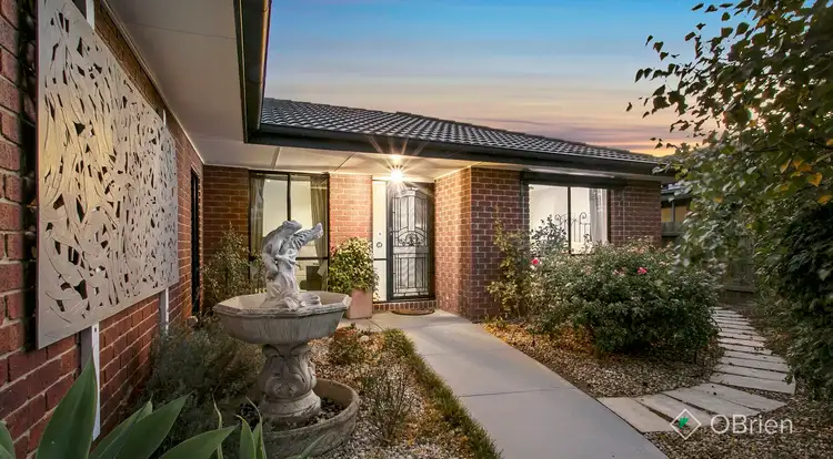19 Shaftsbury Avenue, Berwick VIC 3806