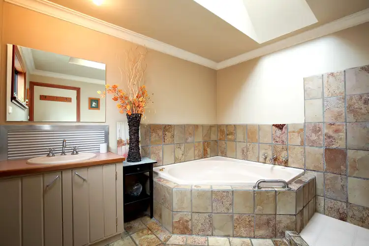 Sixth view of Homely house listing, 3 Ashall Road, Katoomba NSW 2780