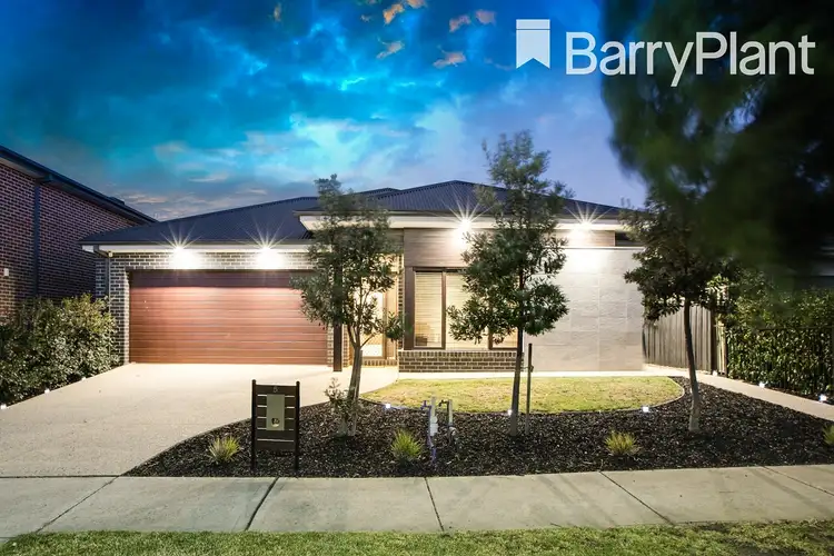 5 John Russell Road, Cranbourne West VIC 3977