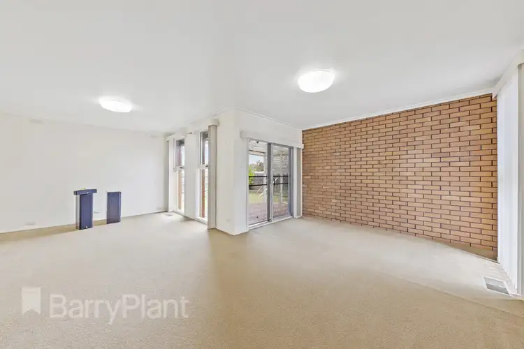 Second view of Homely house listing, 27 Chelmsford Crescent, St Albans VIC 3021