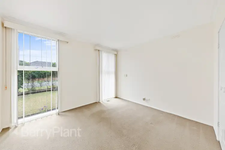 Sixth view of Homely house listing, 27 Chelmsford Crescent, St Albans VIC 3021