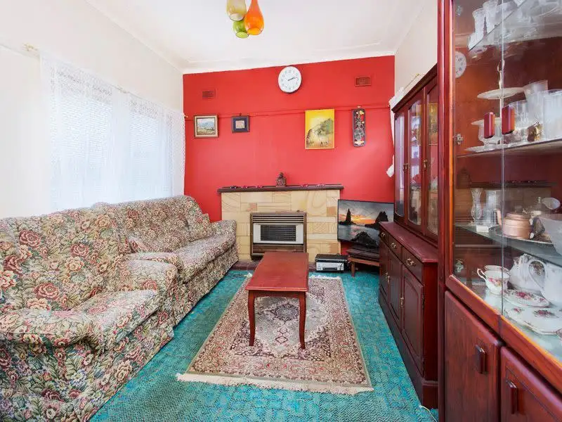 Main view of Homely house listing, 194 Northcliffe Drive, Warrawong NSW 2502