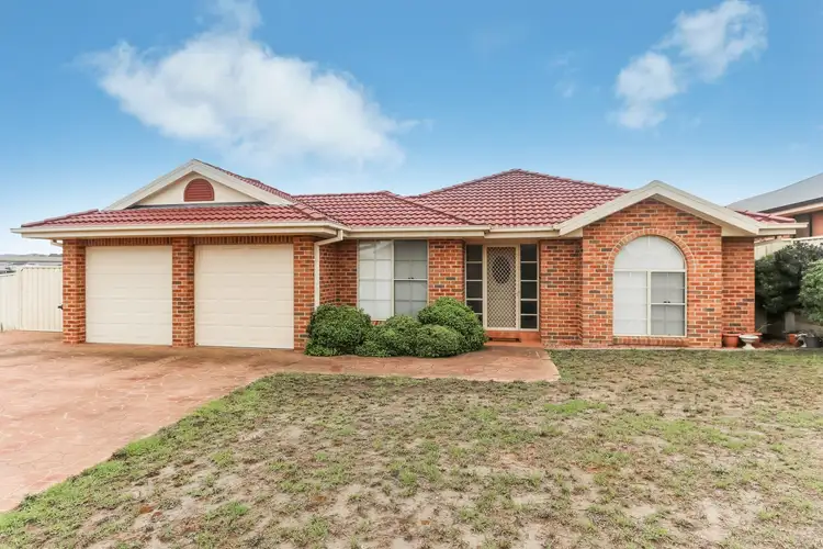 45 Crestwood Drive, Goulburn NSW 2580