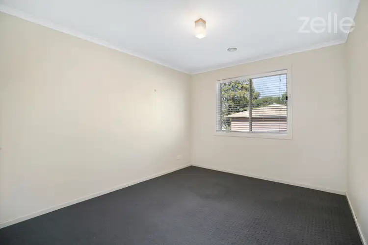 Fifth view of Homely house listing, 11 Kurrajong Crescent, West Albury NSW 2640