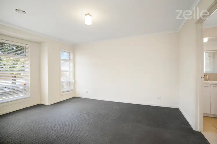 Sixth view of Homely house listing, 11 Kurrajong Crescent, West Albury NSW 2640