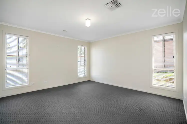 Seventh view of Homely house listing, 11 Kurrajong Crescent, West Albury NSW 2640