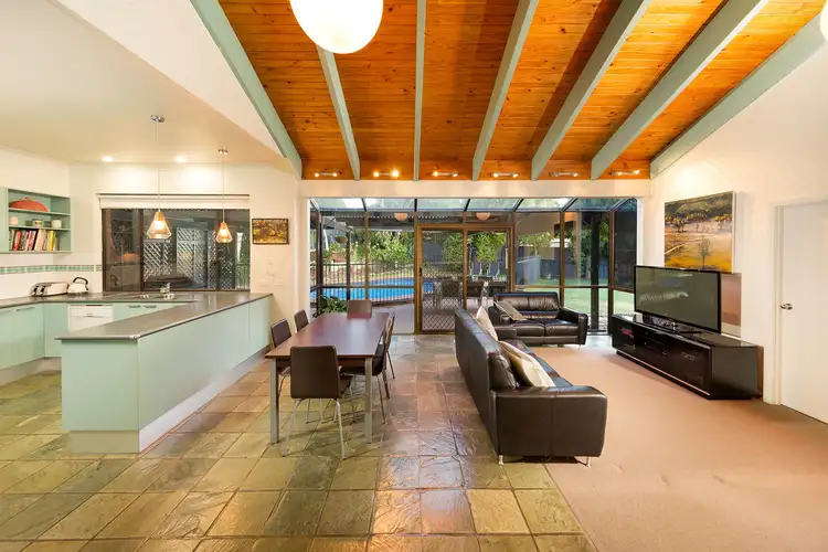 Fifth view of Homely house listing, 2 Willow Parade, Wodonga VIC 3690