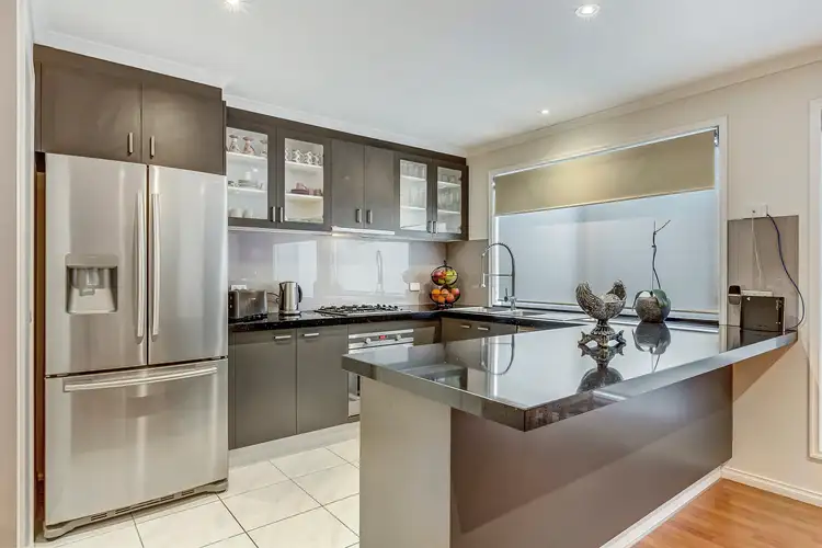 Fourth view of Homely house listing, 7 Braeside Walk, Caroline Springs VIC 3023