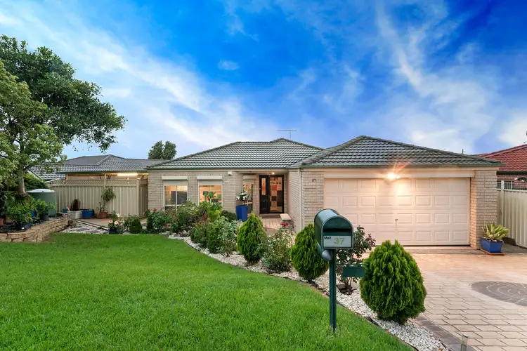 37 Farmingdale Drive, Blacktown NSW 2148
