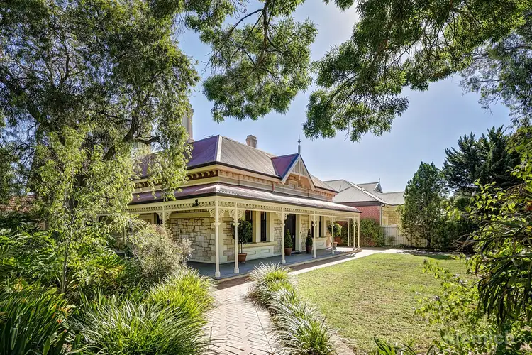 8 Winchester Street, St Peters SA 5069