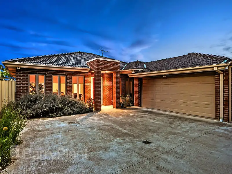 Main view of Homely unit listing, 2/110 Biggs Street, St Albans VIC 3021