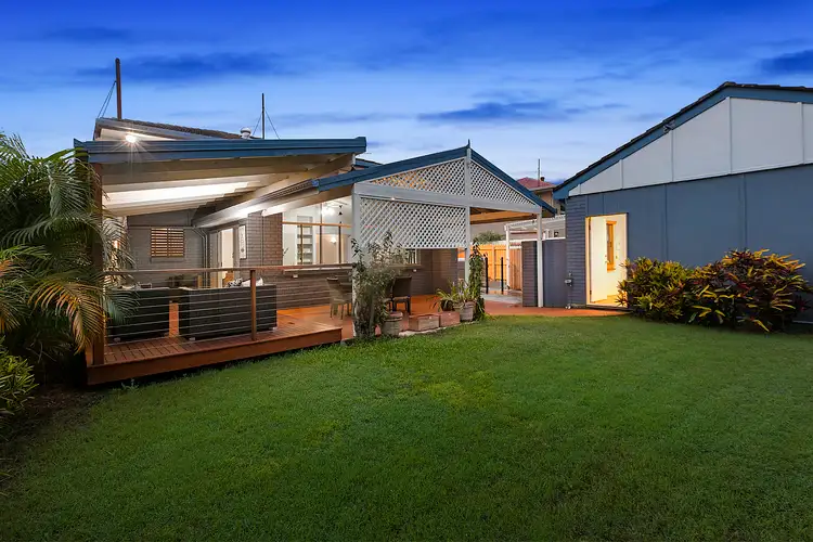 12 Tapscott Street, Wishart QLD 4122