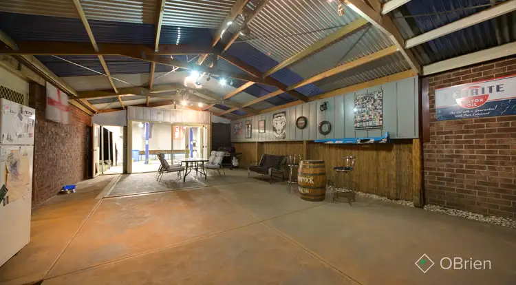 21 Breamlea Way, Cranbourne West VIC 3977