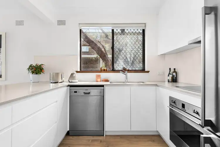 Third view of Homely apartment listing, 32/50 Crown Road, Queenscliff NSW 2096