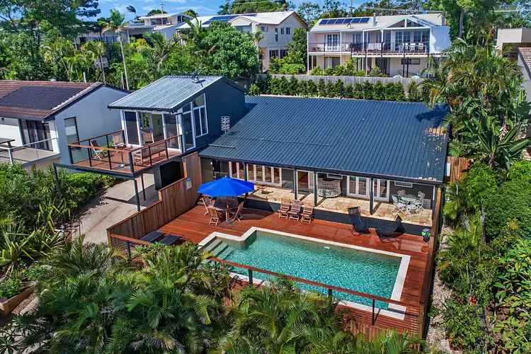 16 Arkana Drive, Noosa Heads QLD 4567