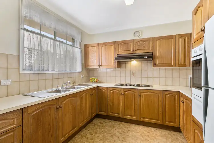 Fourth view of Homely villa listing, 3/9 Mountview Avenue, Beverly Hills NSW 2209