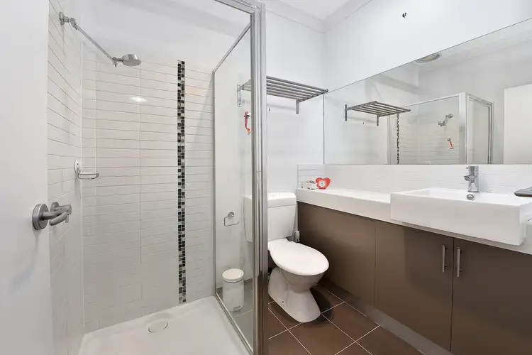 Sixth view of Homely unit listing, 2/20 Jinghi Road, Reservoir VIC 3073