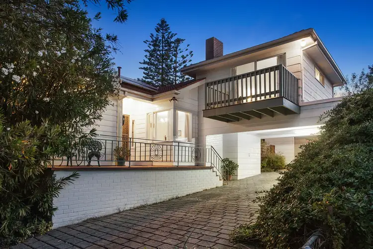 132 Koornalla Crescent, Mount Eliza VIC 3930