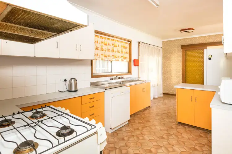 Second view of Homely house listing, 180 Belar Avenue, Red Cliffs VIC 3496