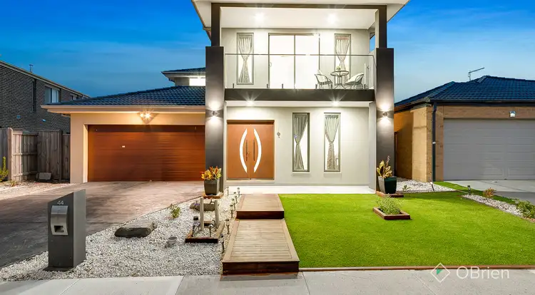 44 Waterways Drive, Cranbourne North VIC 3977