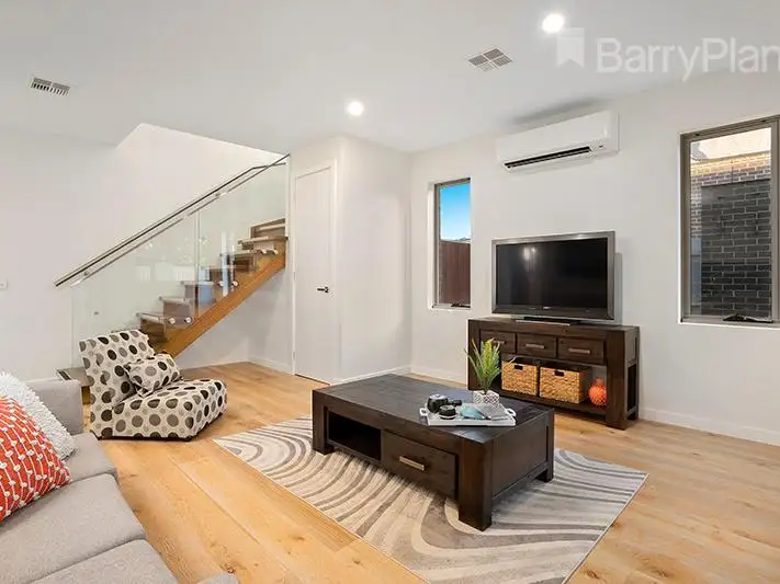 2/14 Arcadia Avenue