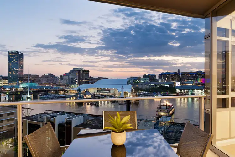 1002/23 Shelley Street, Sydney NSW 2000