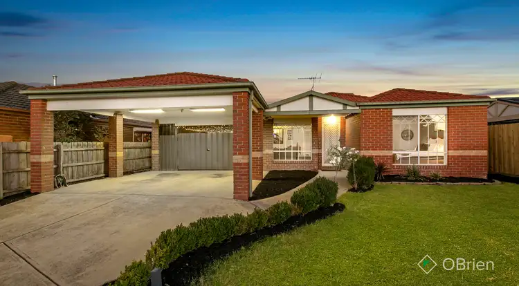 10 Charlotte Place, Cranbourne West VIC 3977
