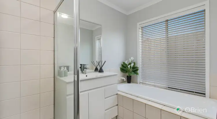 Seventh view of Homely house listing, 10 Charlotte Place, Cranbourne West VIC 3977