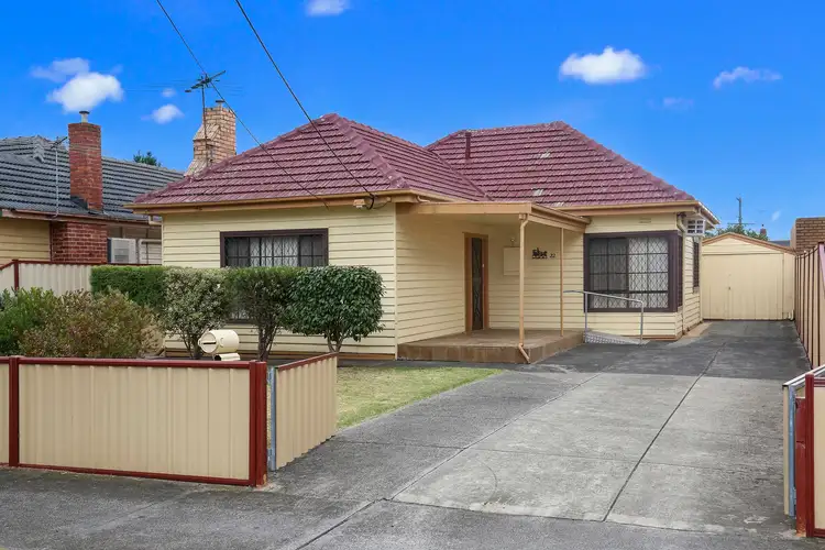 22 Lloyd Avenue, Reservoir VIC 3073