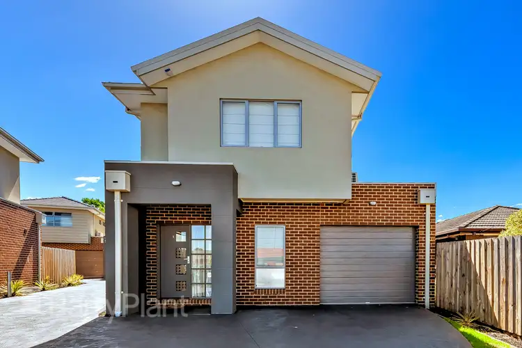 Main view of Homely townhouse listing, 1/8 Helen Street, St Albans VIC 3021