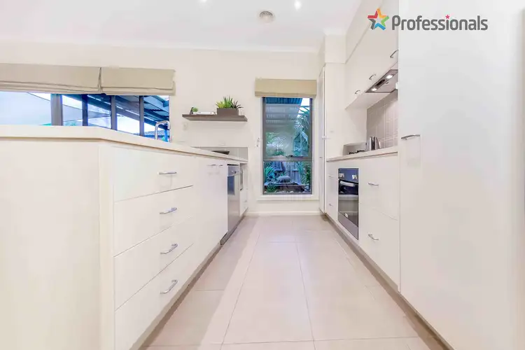 Sixth view of Homely house listing, 3 Callista Close, Taylors Hill VIC 3037