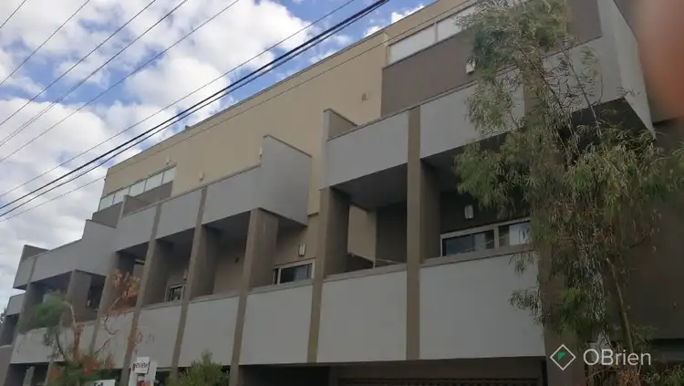 17/2-4 Hutton Street, Dandenong VIC 3175