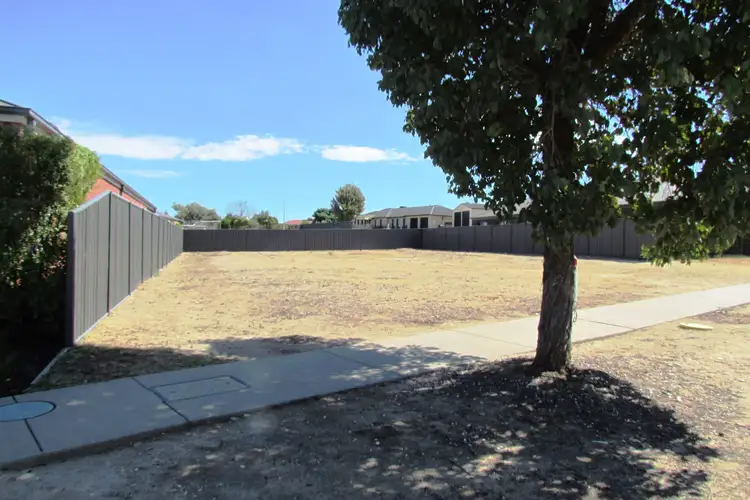 11 Silky Oak Avenue, Wodonga VIC 3690