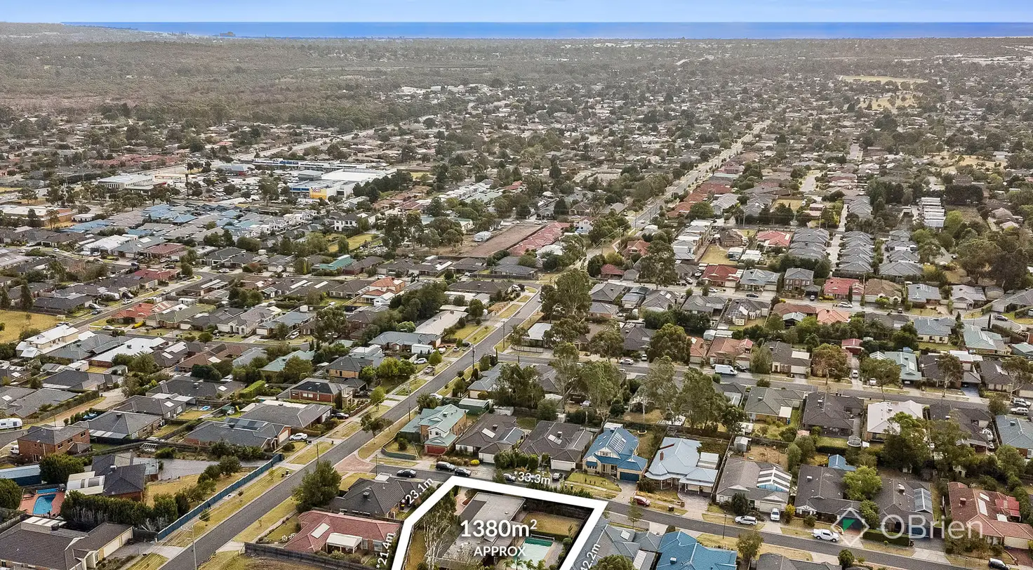 Main view of Homely house listing, 4 Windsor Grange Court, Skye VIC 3977