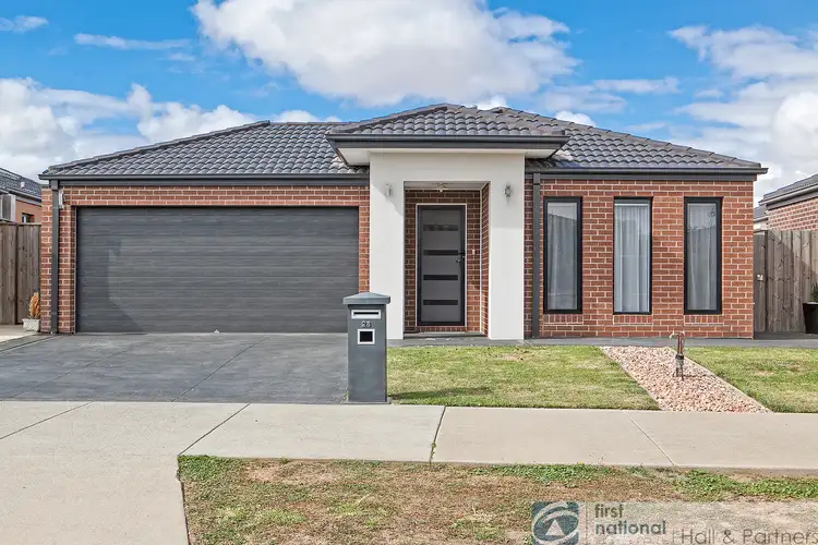 28 Holly Drive, Wallan VIC 3756