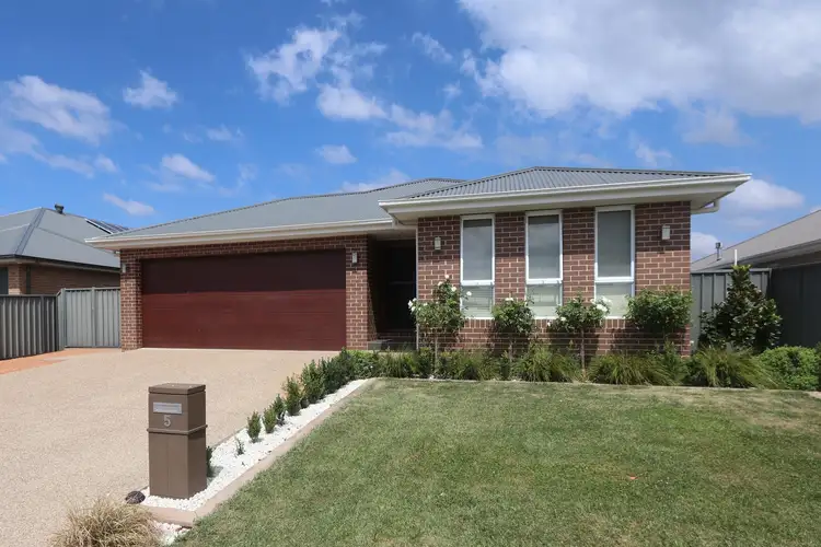 5 Mewburn Drive, Goulburn NSW 2580