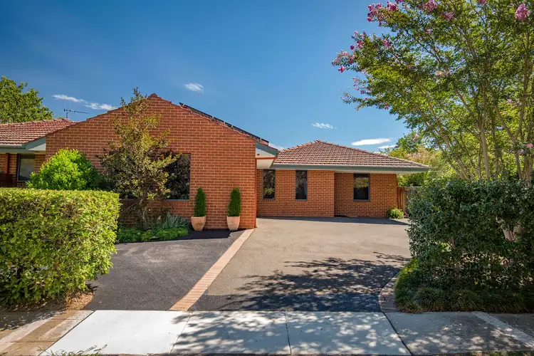 24 McKinlay Street, Narrabundah ACT 2604