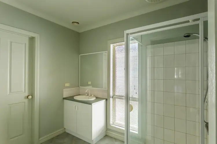 Sixth view of Homely townhouse listing, 2/1 Elizabeth Street, Echuca VIC 3564