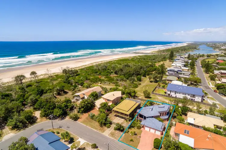 3 Surfside Crescent, Pottsville NSW 2489