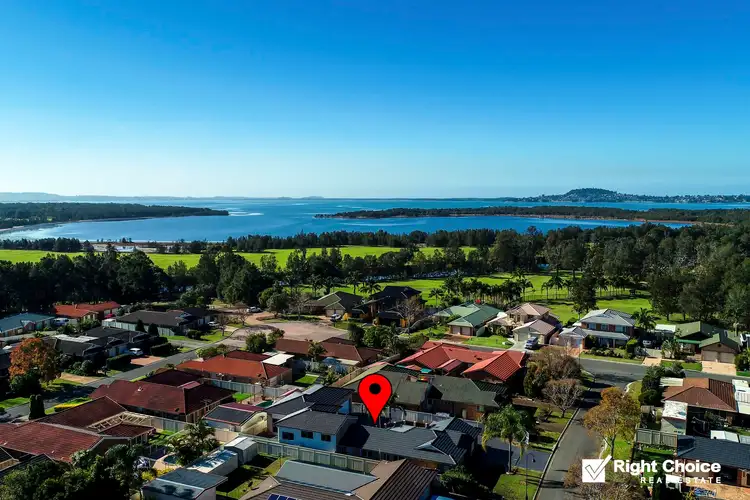 2/6 Osprey Place, Albion Park Rail NSW 2527