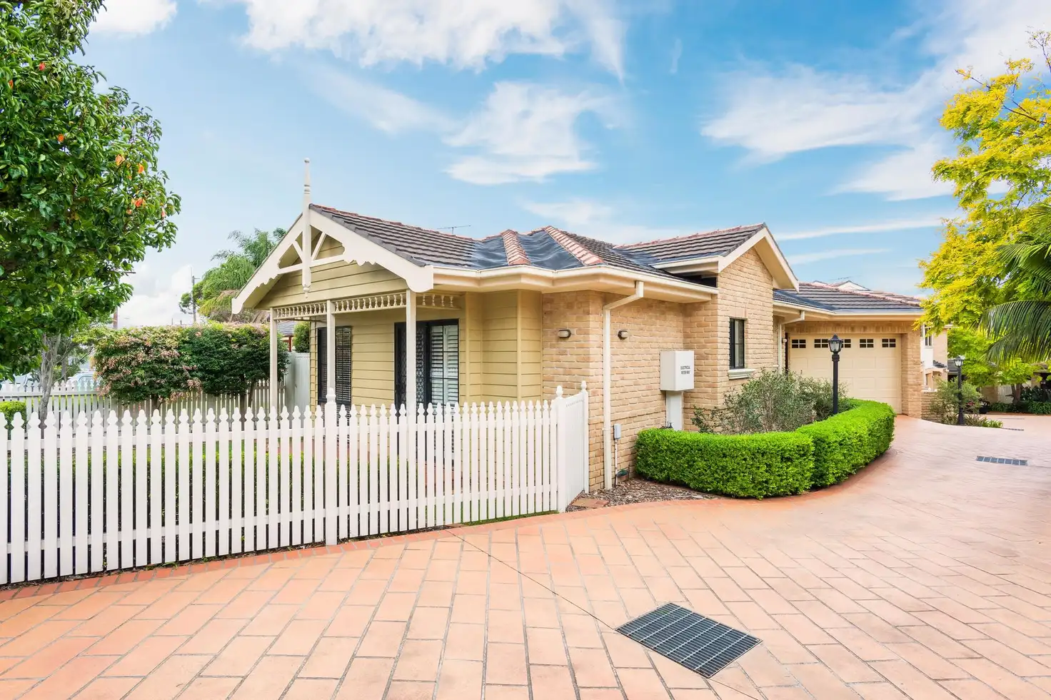 Main view of Homely villa listing, 1/92 Toronto Parade, Sutherland NSW 2232