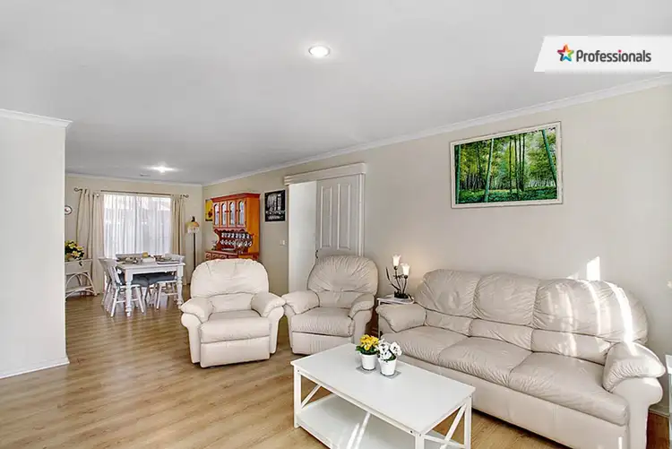 Second view of Homely house listing, 5 Gertrude Court, Tarneit VIC 3029