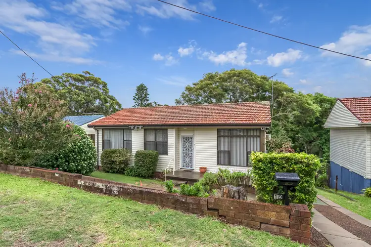 19 Hallvert Crescent, Charlestown NSW 2290
