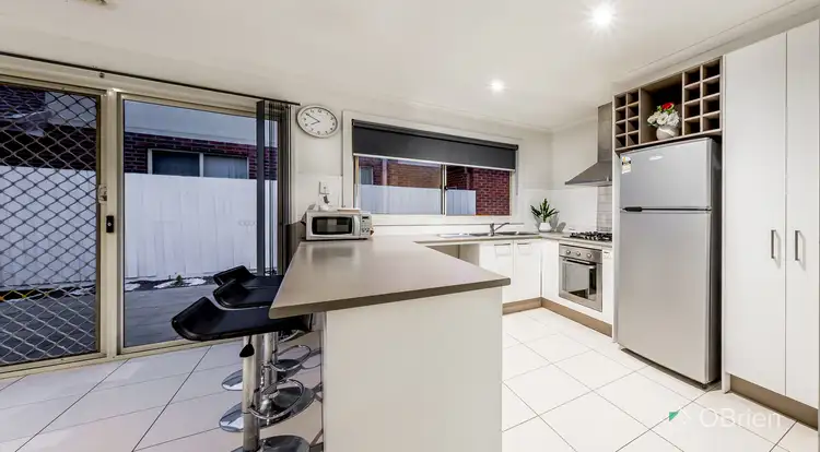 Second view of Homely unit listing, 2/11 Caron Close, Hallam VIC 3803