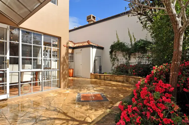 3/122 Mary Street, Como WA 6152