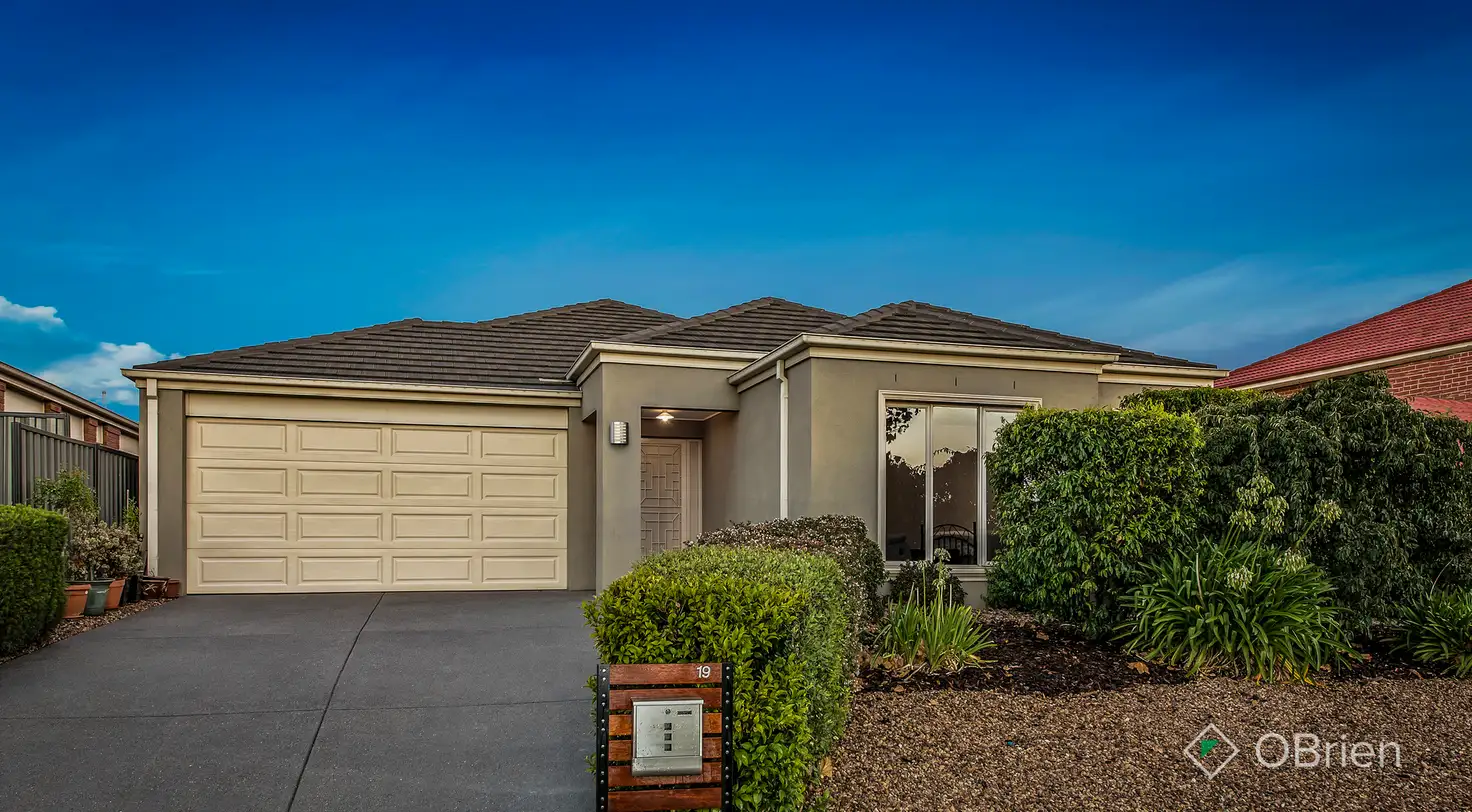 Main view of Homely house listing, 19 Grandview Crescent, Hillside VIC 3037