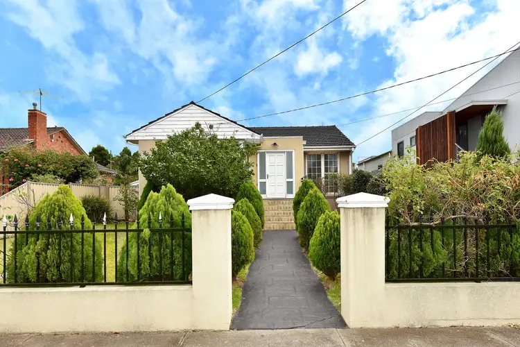 Main view of Homely unit listing, 1/19 Fordham Road, Reservoir VIC 3073
