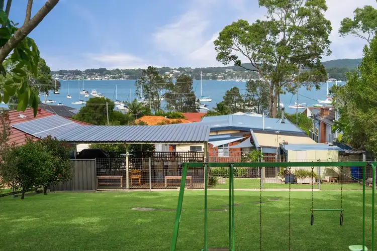 86 Bay Road, Bolton Point NSW 2283