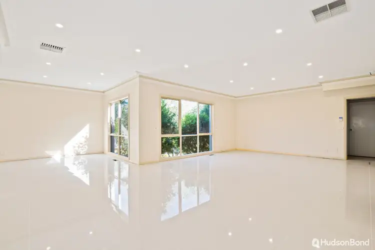 Fourth view of Homely house listing, 2 Lucieer Court, Templestowe VIC 3106