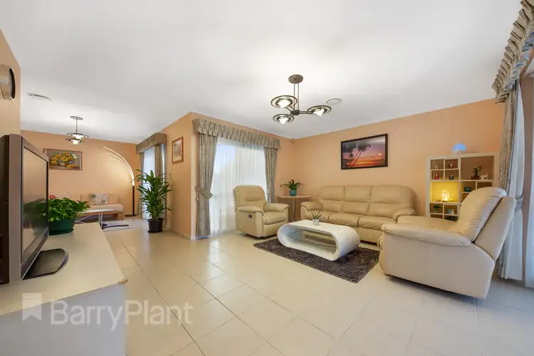 Second view of Homely house listing, 17 Kiparra Close, St Albans VIC 3021